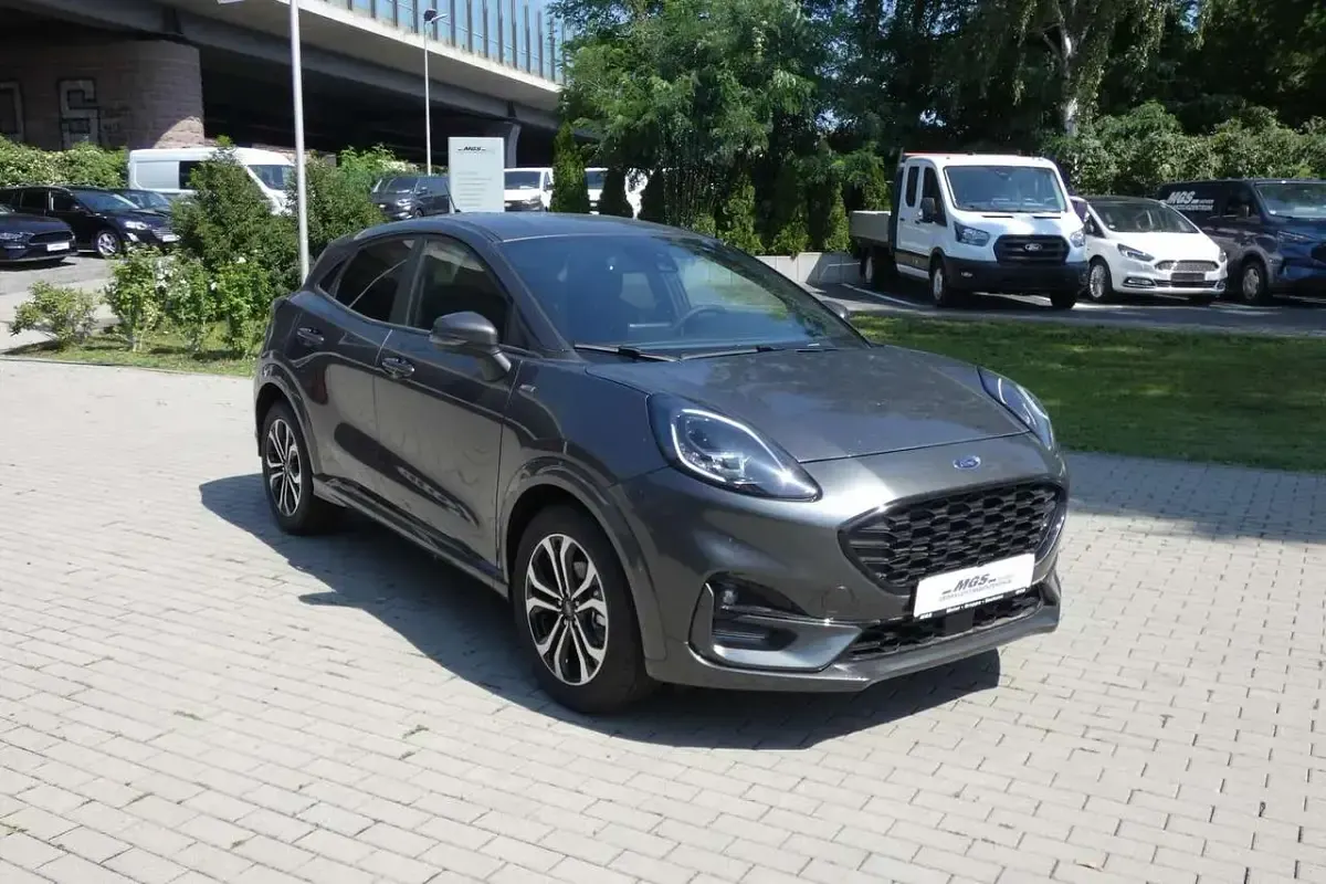 Gebraucht Ford Puma ST-Line 125 PS (91 kW) 2024 Grau SUV