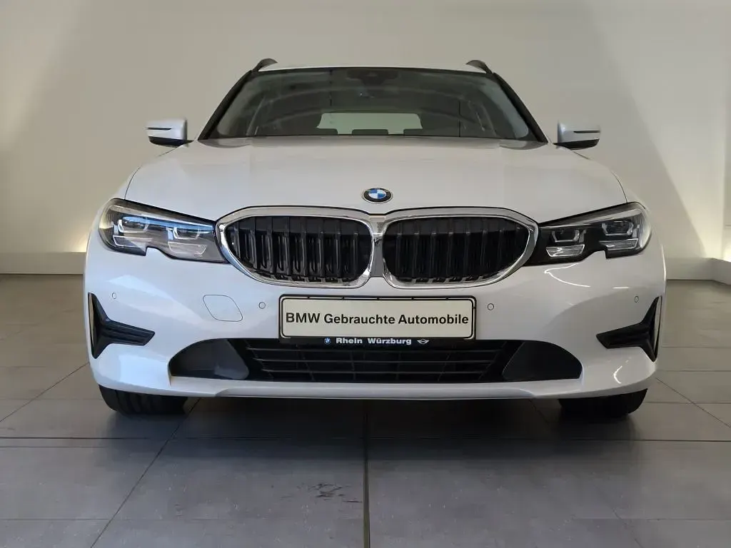 Gebraucht BMW 318 150 PS (110 kW) 2022 Weiß Kombi
