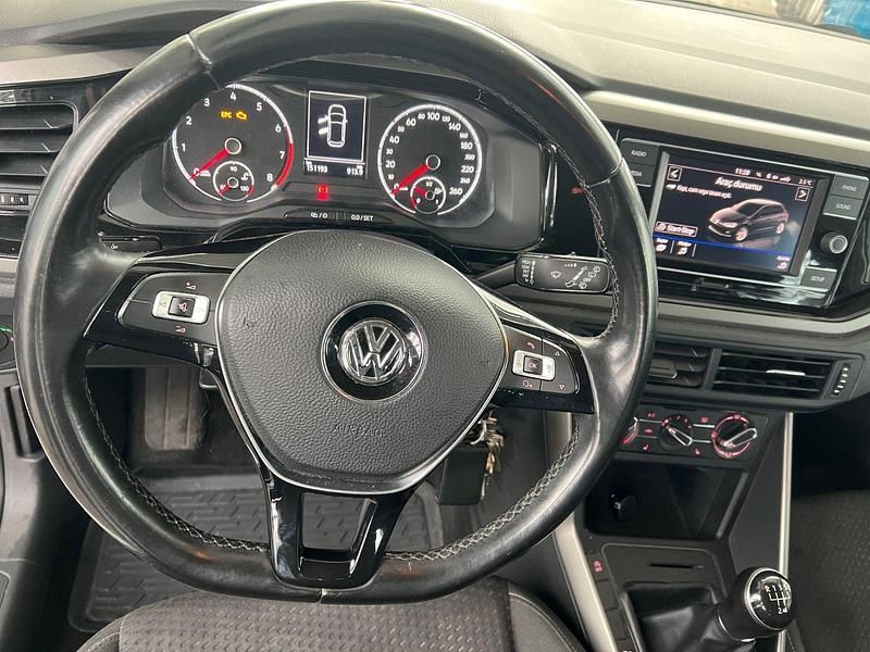 Gebraucht VW Polo Sound 75 PS (55 kW) 2017 Weiß Kleinwagen