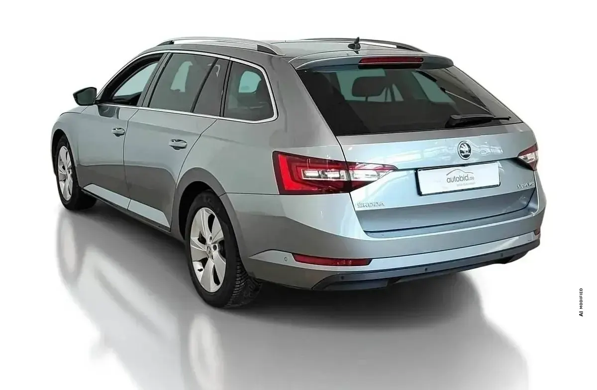 Gebraucht Skoda Superb Style 179 PS (131 kW) 2016 Grau metallic
