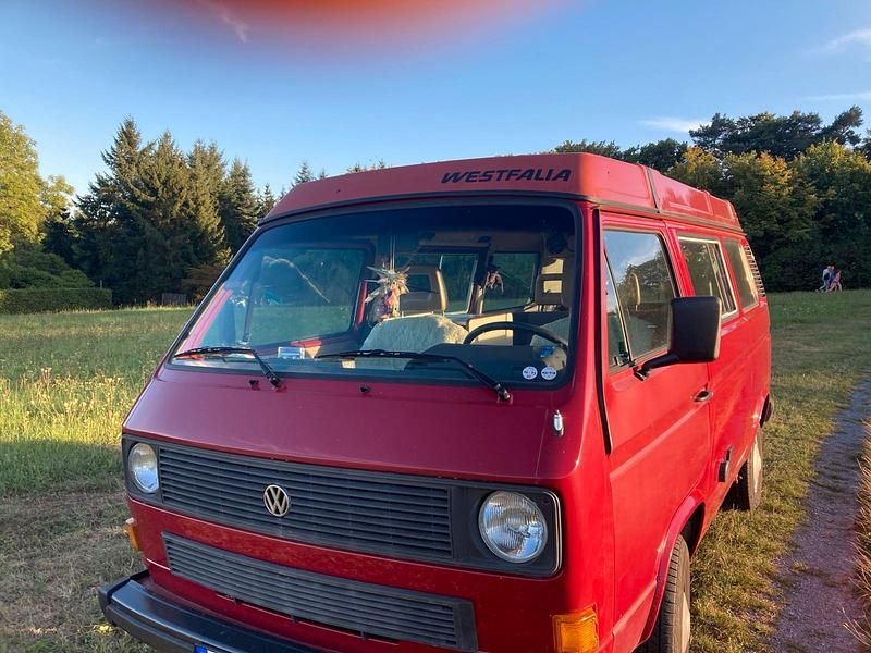Second-hand VW Multivan 70 CP (51 kW) 1987 Roșu Monovolum