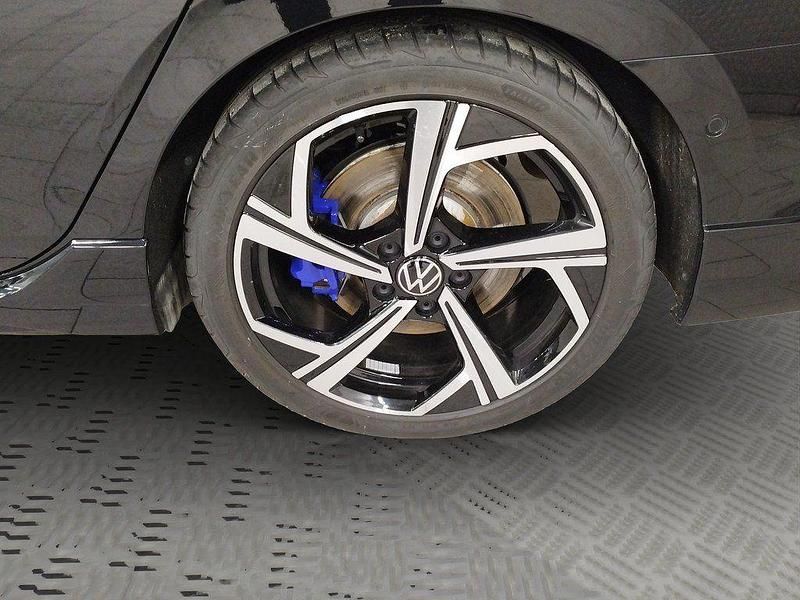 Gebraucht VW Golf VIII R 320 PS (235 kW) 2022 Schwarz Kombi