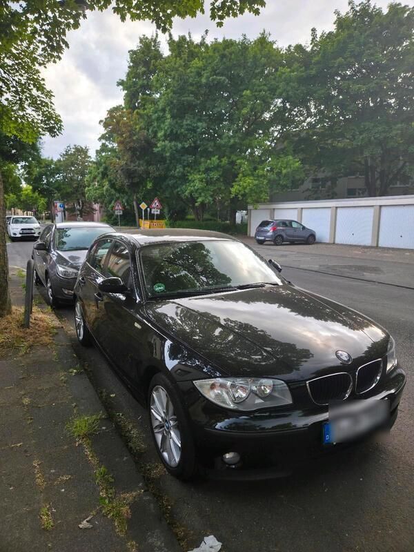 Schwarz Gebraucht 2006 BMW 116 Kleinwagen | 3.400 € (Fairer Preis) - Bild 1/4