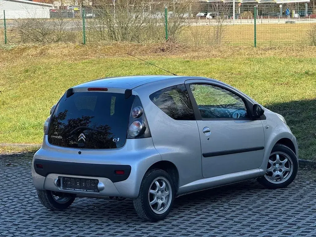 Gebraucht Citroën C1 Advance 68 PS (50 kW) 2012 Silber Kleinwagen
