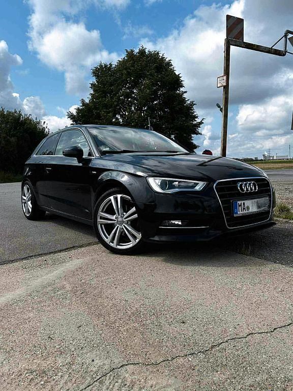 Schwarz Gebraucht 2012 Audi A3 S-Line Limousine | 8.500 € (Fairer Preis) - Bild 1/4