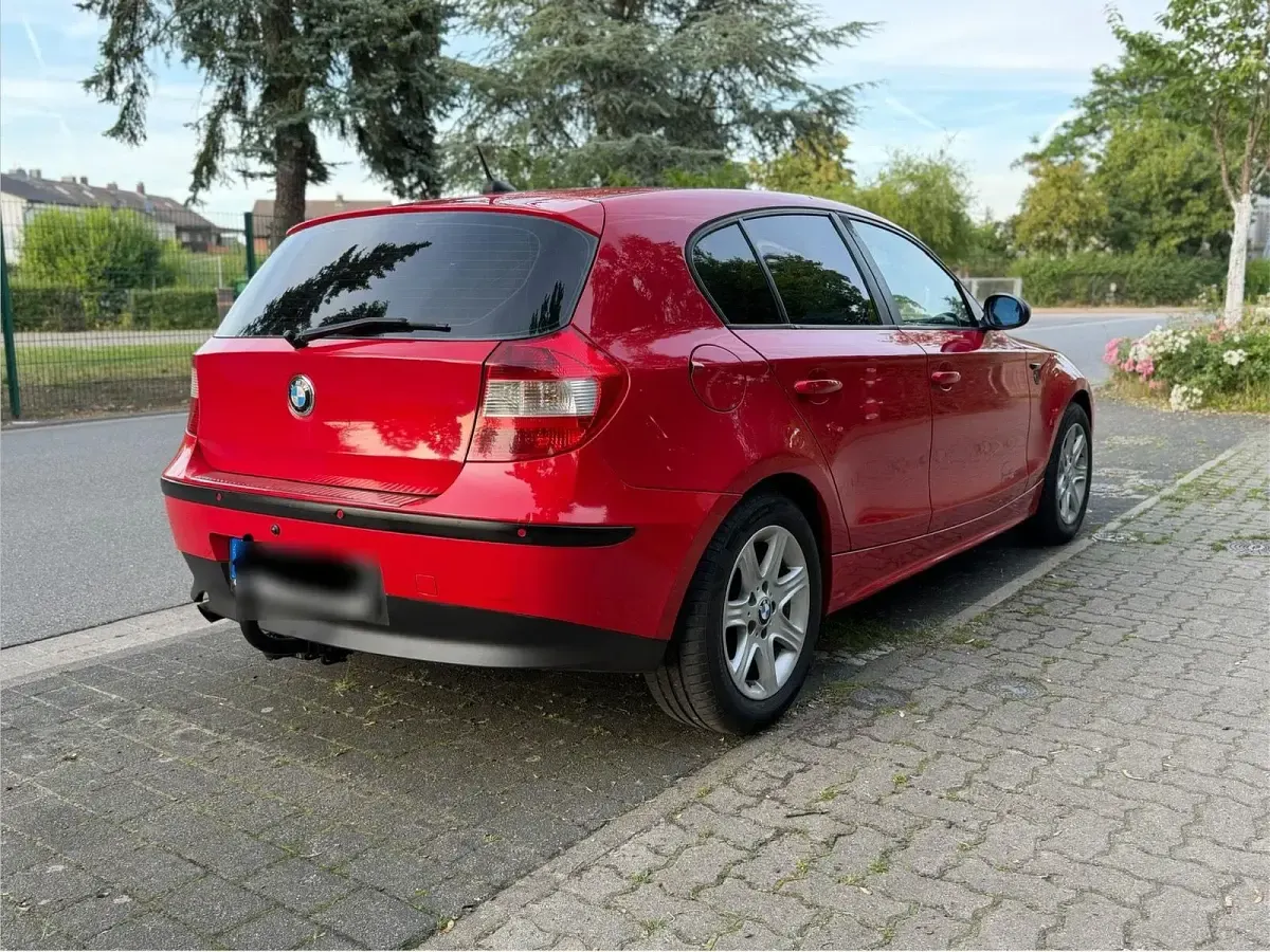 Gebraucht BMW 116 122 PS (89 kW) 2006 Rot Kleinwagen