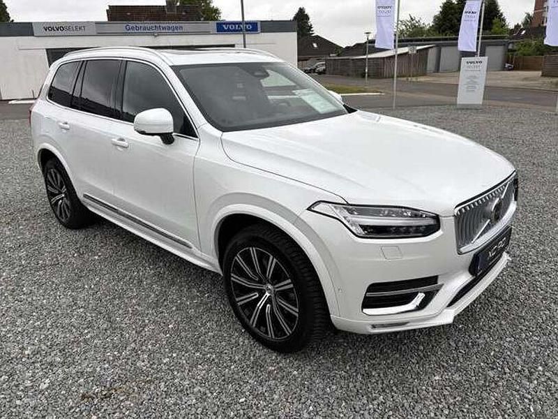 Gebraucht Volvo XC90 Plus 235 PS (172 kW) 2024 Crystal white / metallic SUV