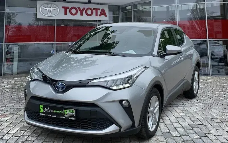 Gebraucht Toyota C-HR 122 PS (89 kW) 2024 Silber SUV