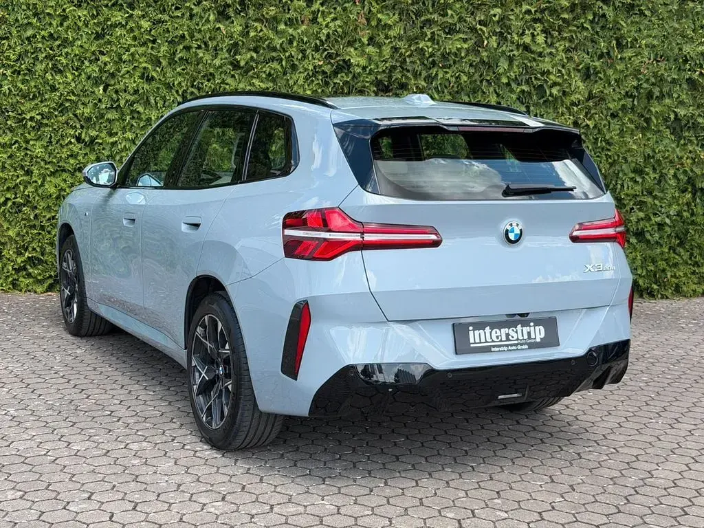 Gebraucht BMW X3 M Sport 197 PS (144 kW) 2025 Grau SUV