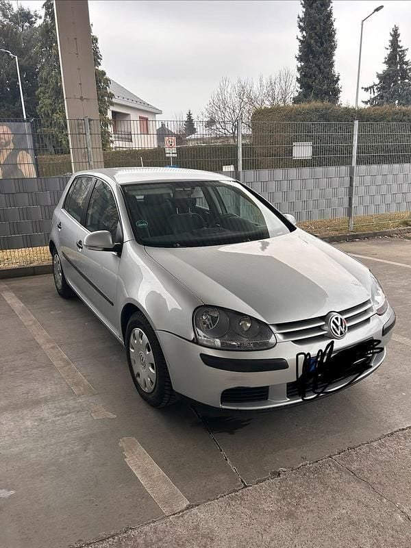 Gebraucht VW Golf IV 90 PS (66 kW) 2004 Silber Limousine