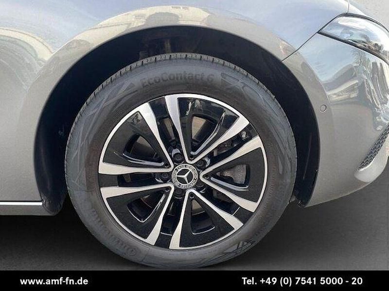 Gebraucht Mercedes A250 Advanced Plus 163 PS (119 kW) 2024 Lack mountaingrau Limousine