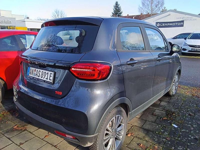 Gebraucht Leapmotor T03 69 kW (95 PS) 2025 Grau Kleinwagen