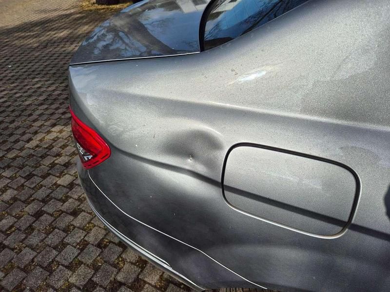 Gebraucht Mercedes C230 Elegance 204 PS (150 kW) 2009 Silber Limousine