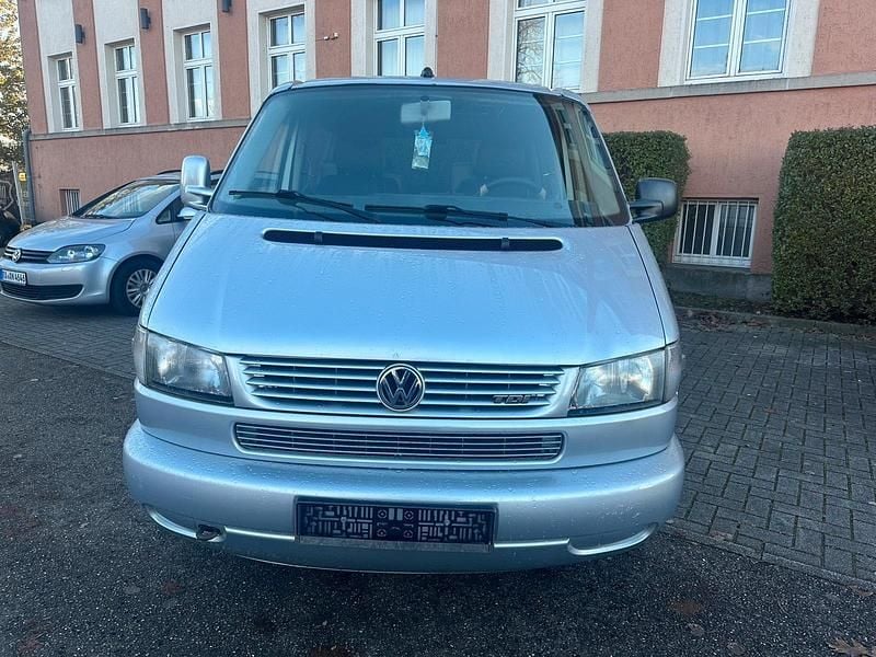 Silber Gebraucht 2001 VW Multivan Van | 5.450 € (Teuer) - Bild 1/4
