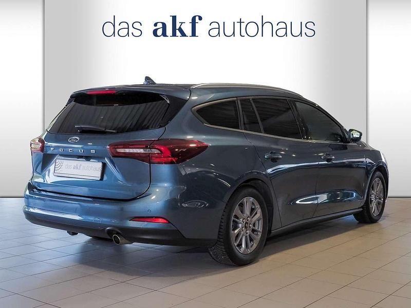 Gebraucht Ford Focus Titanium 116 PS (85 kW) 2024 Chromablau metallic Kombi