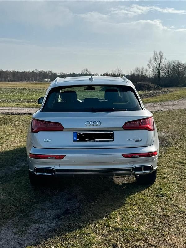 Gebraucht Audi Q5 Comfort 367 PS (269 kW) 2020 Silber SUV