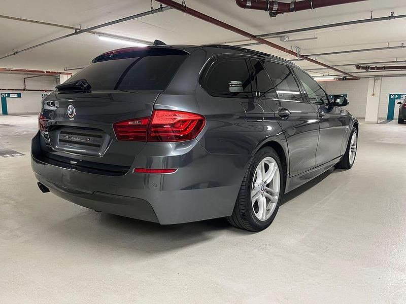 Gebraucht BMW 530 M Sport 258 PS (189 kW) 2016 Grau Kombi