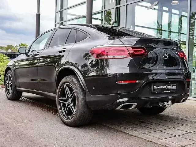 Gebraucht Mercedes GLC300 AMG 245 PS (180 kW) 2021 Grau Coupé