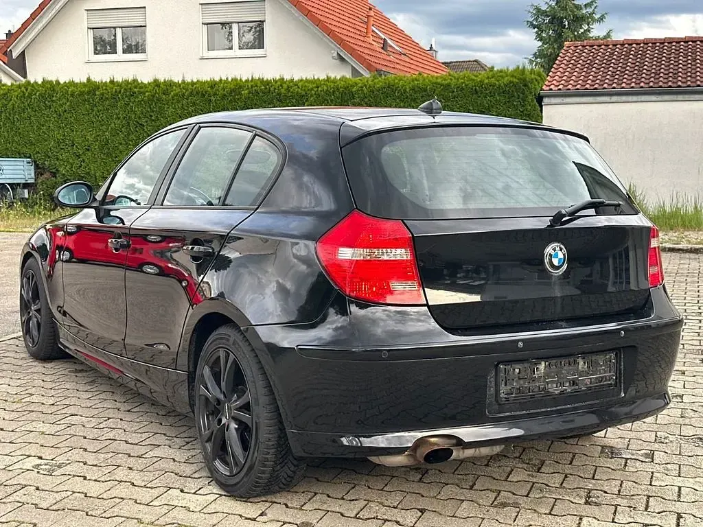 Gebraucht BMW 116 Advantage 122 PS (89 kW) 2007 Schwarz Kleinwagen