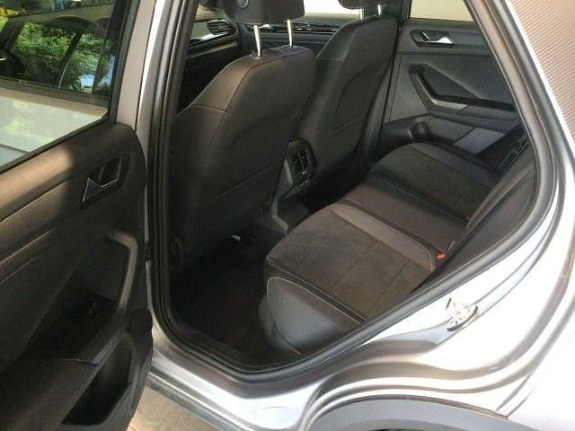 Gebraucht VW T-Roc Style 150 PS (110 kW) 2024 Pyritsilber dach schwarz SUV