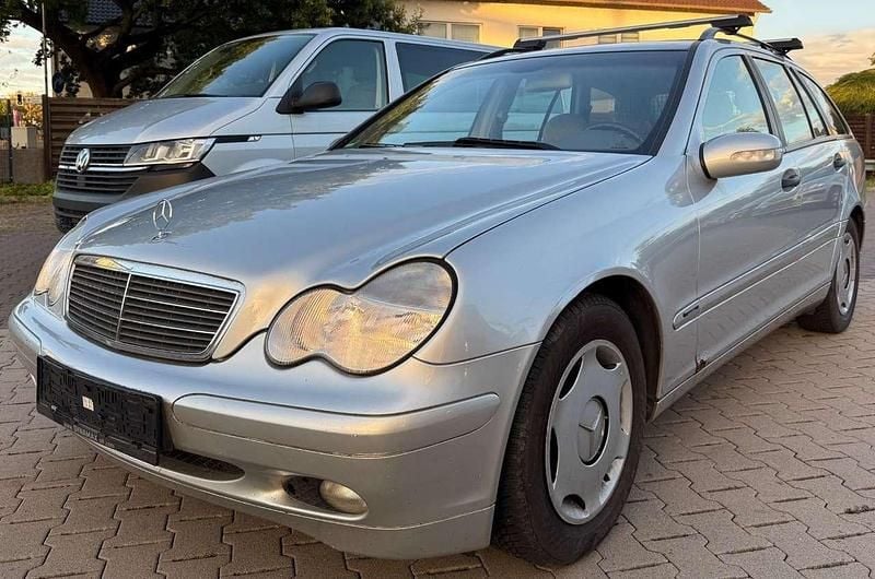 Silber Gebraucht 2003 Mercedes C180 Kombi | 1.990 € (Guter Preis) - Bild 1/4