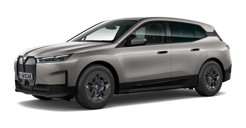 Grau Gebraucht 2025 BMW iX SUV | 74.747 € (Etwas zu teuer) - Bild 1/4