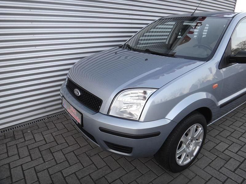 Gebraucht Ford Fusion 101 PS (74 kW) 2005 Blau Limousine