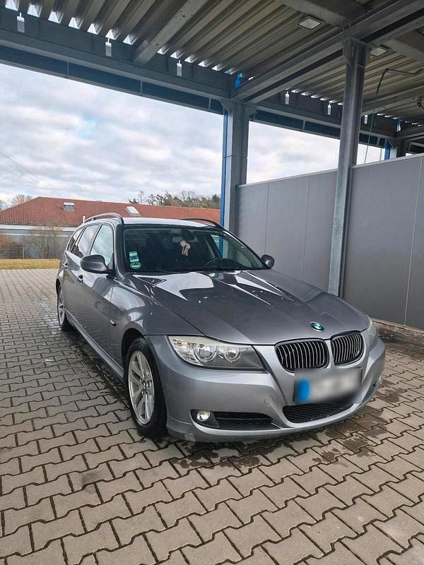 Usata BMW 325 218 CV (160 kW) 2008 Grigio Station wagon