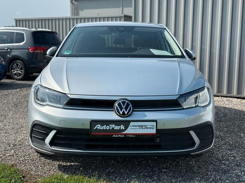 Silber Gebraucht 2021 VW Polo Limousine | 15.490 € (Fairer Preis) - Bild 1/4