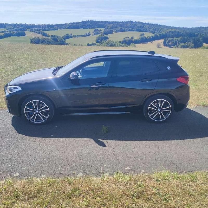 Schwarz Gebraucht 2019 BMW X2 Sport Line SUV | 22.950 € (Fairer Preis) - Bild 1/4