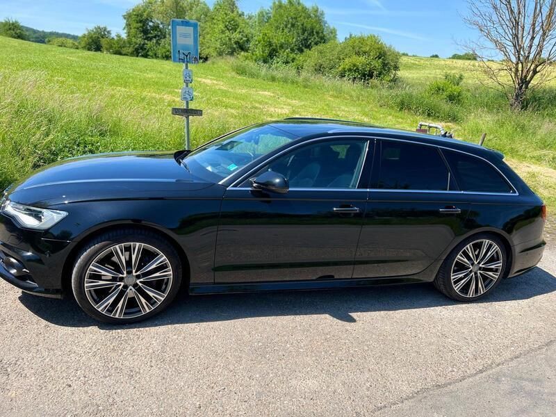 Schwarz Gebraucht 2017 Audi A6 Kombi | 21.500 € (Guter Preis) - Bild 1/4