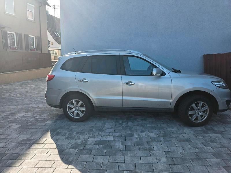 Gebraucht Hyundai Santa Fe 197 PS (144 kW) 2011 Silber SUV
