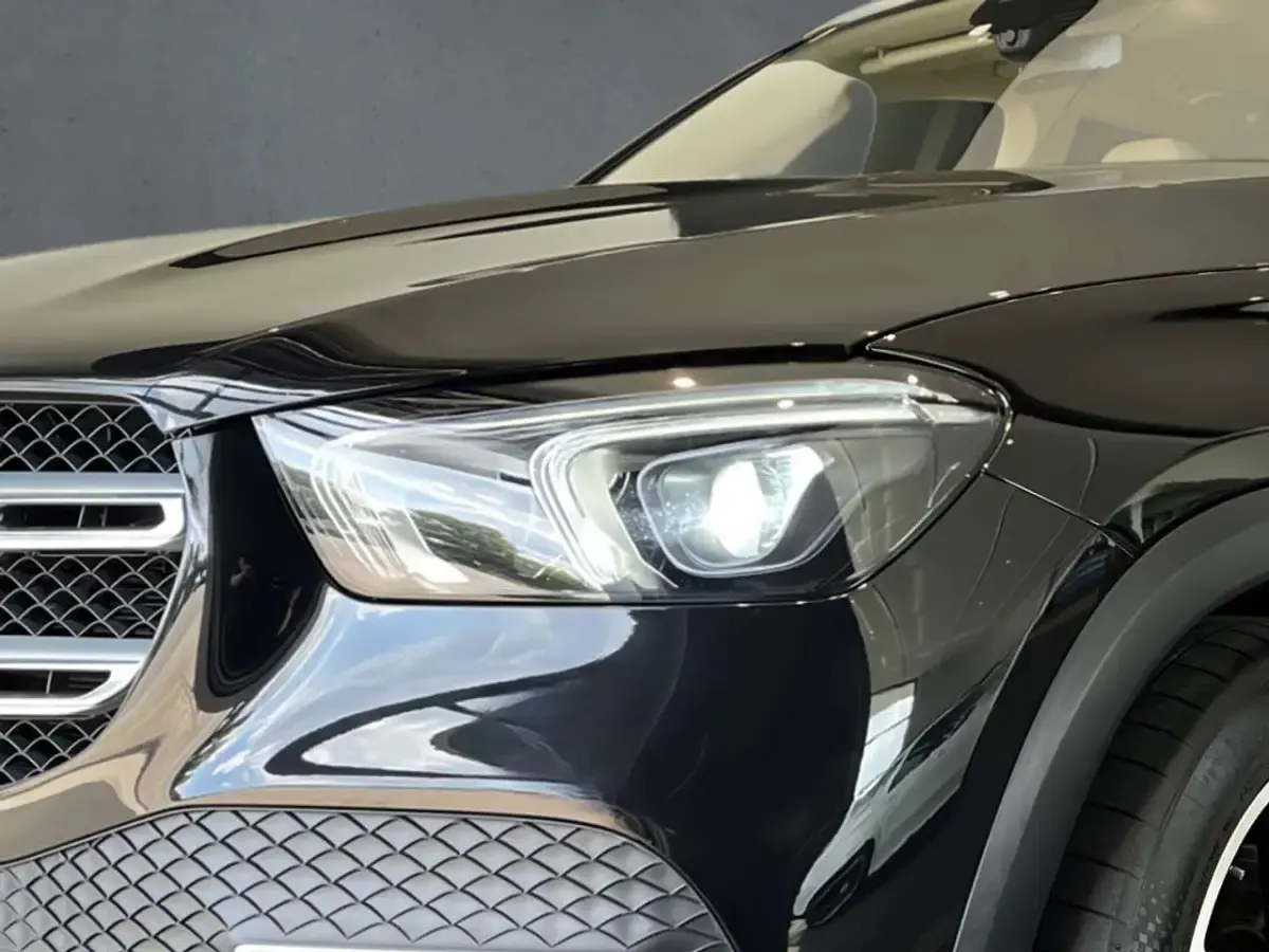 Gebraucht Mercedes GLE350 194 PS (142 kW) 2022 Schwarz SUV