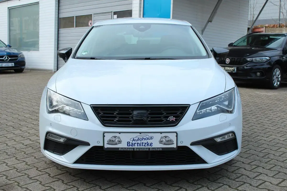 Gebraucht Seat Leon Beats 150 PS (110 kW) 2018 Weiß Limousine