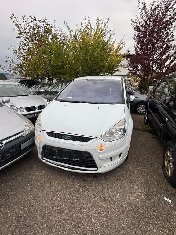 Weiß Gebraucht 2009 Ford S-MAX Titanium S Van / Kleinbus | 2.650 € (Guter Preis) - Bild 1/4