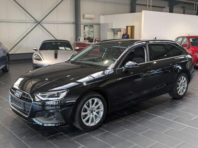 Gebraucht Audi A4 150 PS (110 kW) 2022 Schwarz Kombi