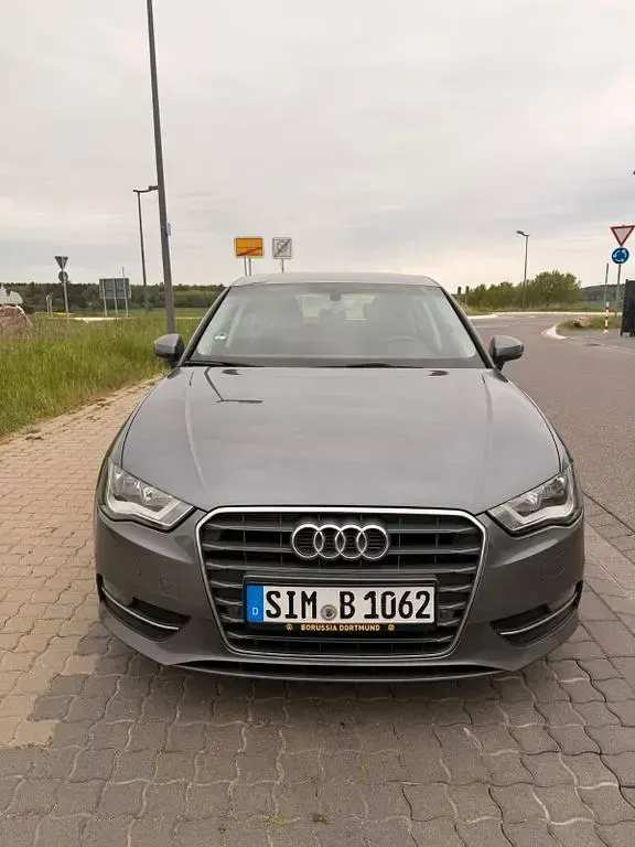 Używany Audi A3 110 KM (80 kW) 2016 Szary Sedan/Limuzyna