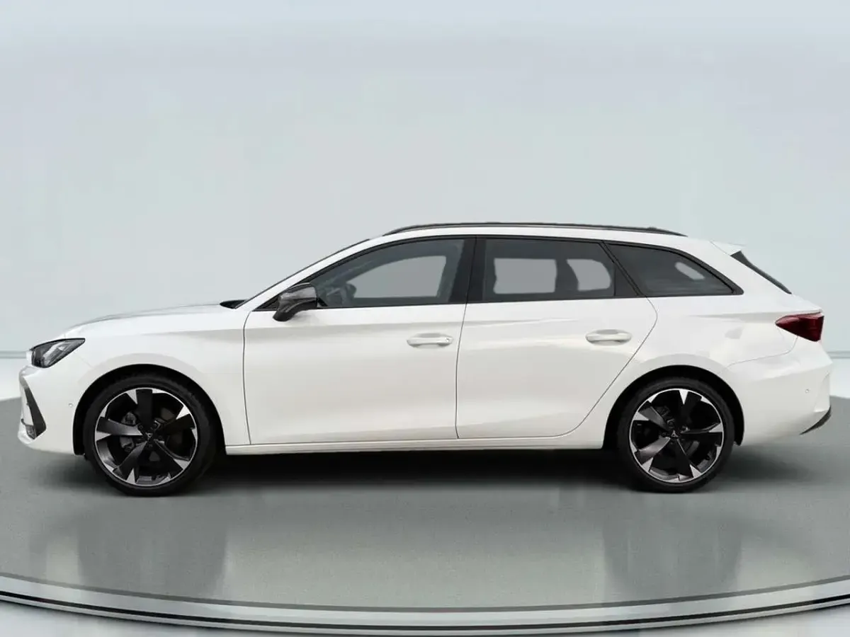 Gebraucht Cupra Leon 150 PS (110 kW) 2025 Weiß Limousine