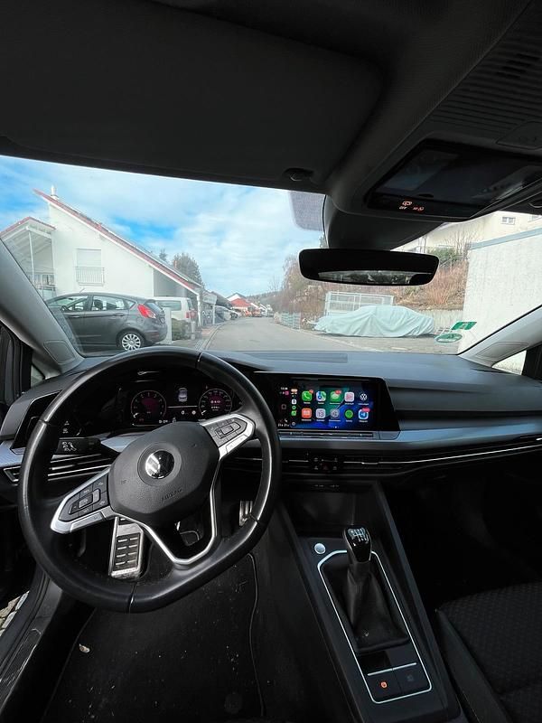 Gebraucht VW Golf VIII 150 PS (110 kW) 2022 Grau Limousine