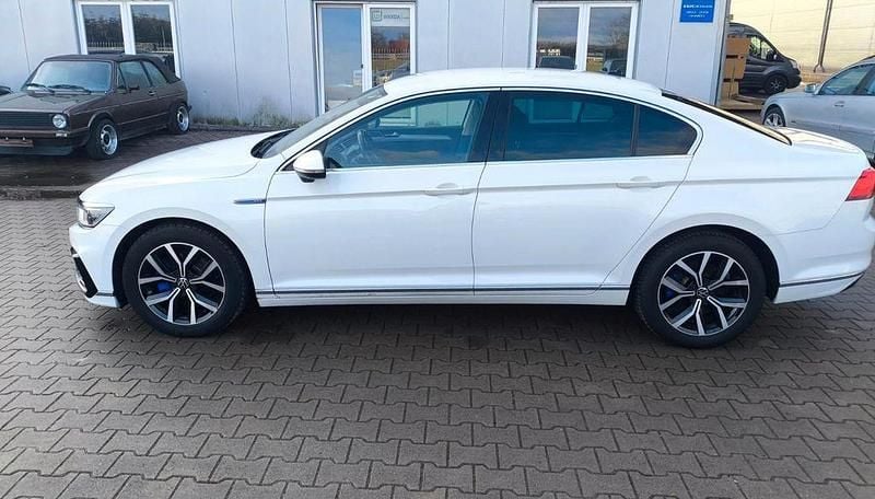 Gebraucht VW Passat GTE 156 PS (114 kW) 2021 Weiß Limousine