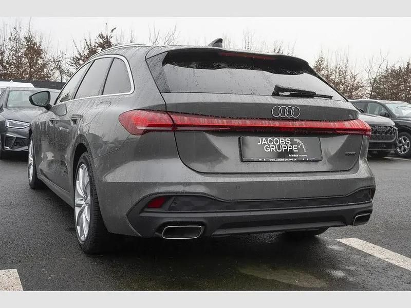 Gebraucht Audi A5 Ambiente 299 PS (219 kW) 2026 Grau Kombi