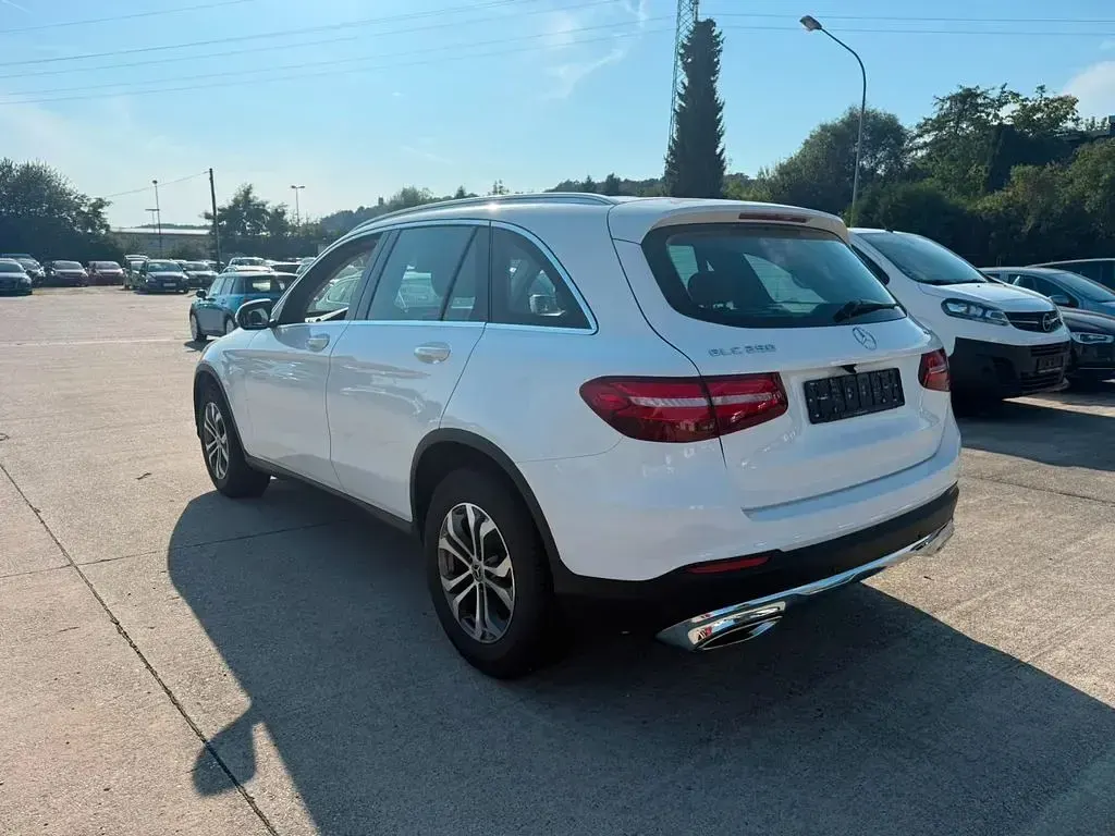 Gebraucht Mercedes GLC250 211 PS (155 kW) 2018 Weiß SUV