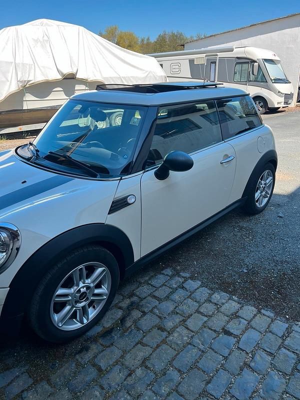 Brugt Mini Cooper 55 HK (40 kW) 2010 Andere farben Hatchback