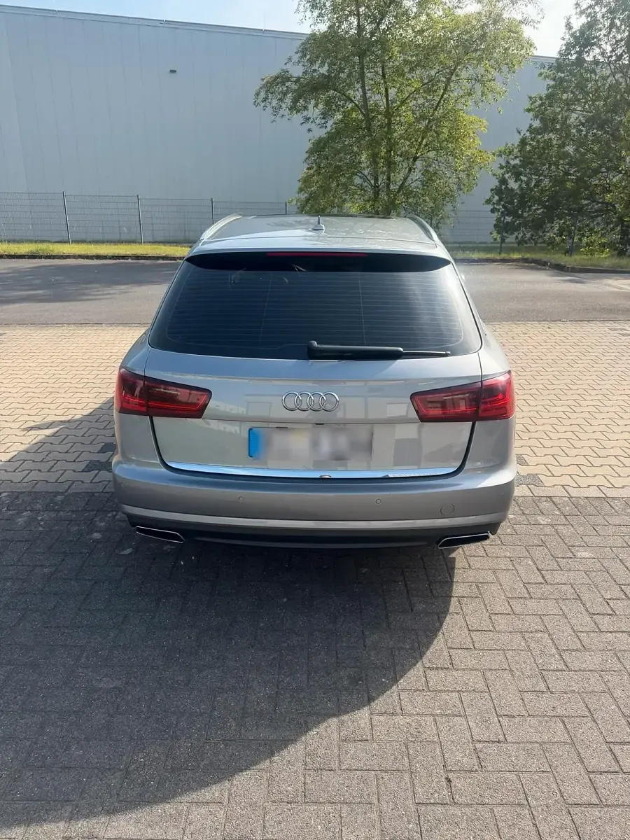 Gebraucht Audi A6 Ambiente 218 PS (160 kW) 2016 Grau Kombi