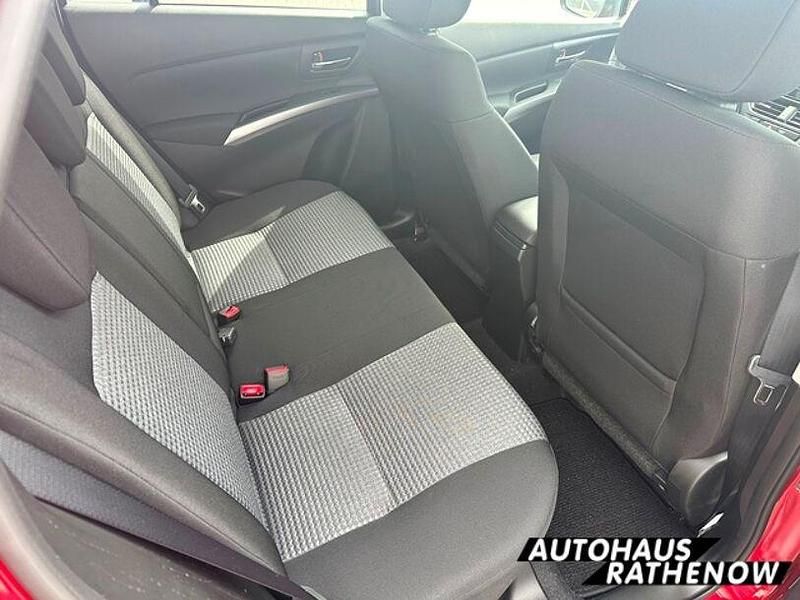 Gebraucht Suzuki SX4 S-Cross Comfort 129 PS (94 kW) 2025 Rot SUV