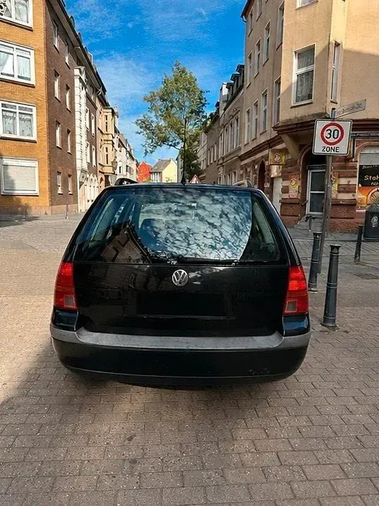 Gebraucht VW Golf IV Edition 115 PS (84 kW) 2000 Schwarz Kombi