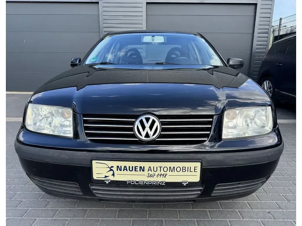 Gebraucht VW Bora Edition 75 PS (55 kW) 2001 Schwarz Limousine