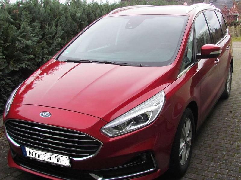Rot Gebraucht 2021 Ford Galaxy Titanium Van / Kleinbus | 31.000 € (Guter Preis) - Bild 1/4