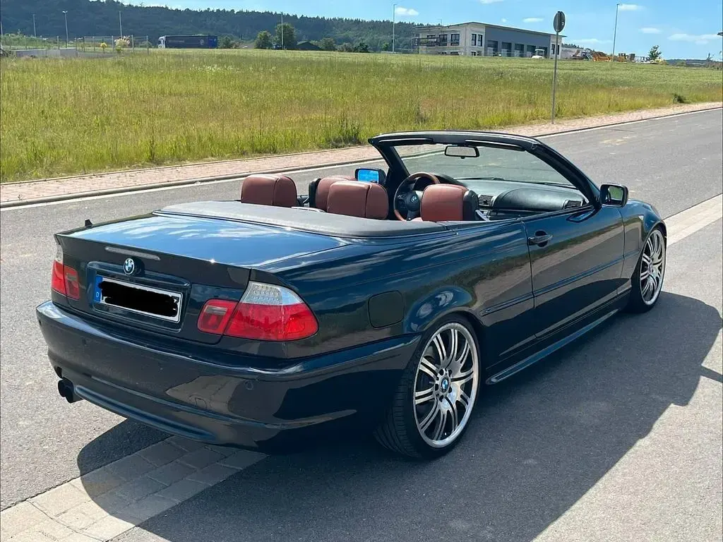 Gebraucht BMW 330 Cabriolet Performance 204 PS (150 kW) 2005 Schwarz Cabrio