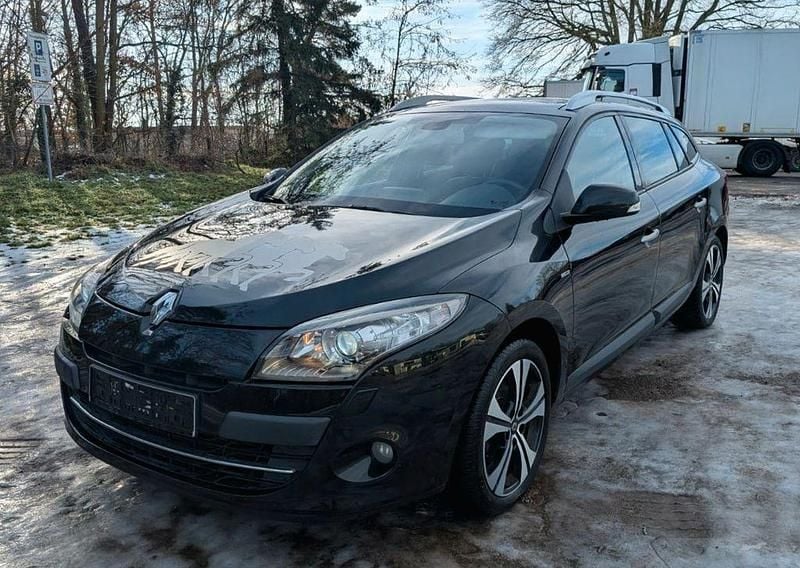 Gebraucht Renault Mégane III Bose Edition 110 PS (80 kW) 2012 Schwarz Limousine